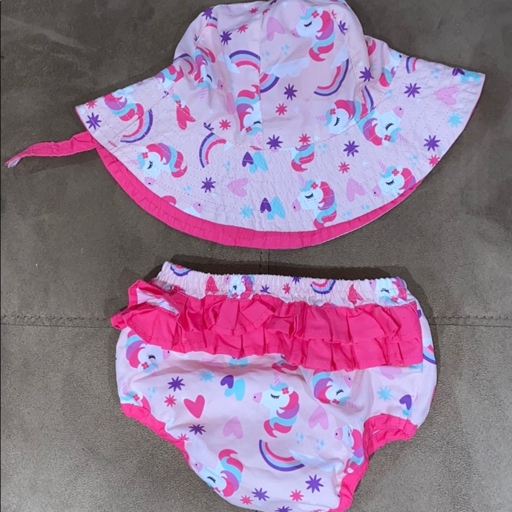 Unicorn 🦄 hat and swim bottom